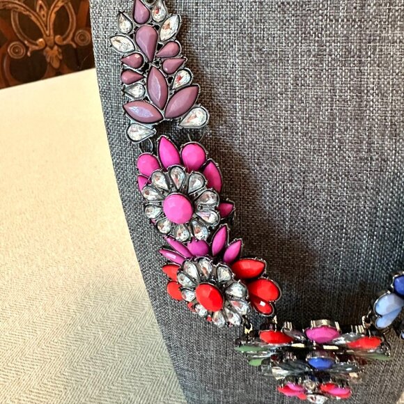 Colorful Floral Statement Bib Necklace With Adjustable Chain & Multi-Gem Accents - Picture 9 of 14